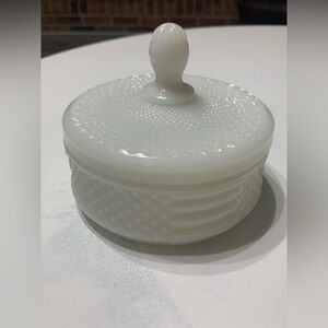 Milk Glass Vintage Westmoreland Diamond Point Hobnail Candy Dish Covered Bowl 5"